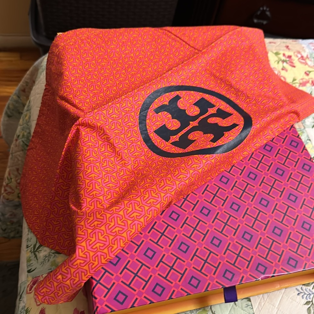 Toryburch large dust bag with box
